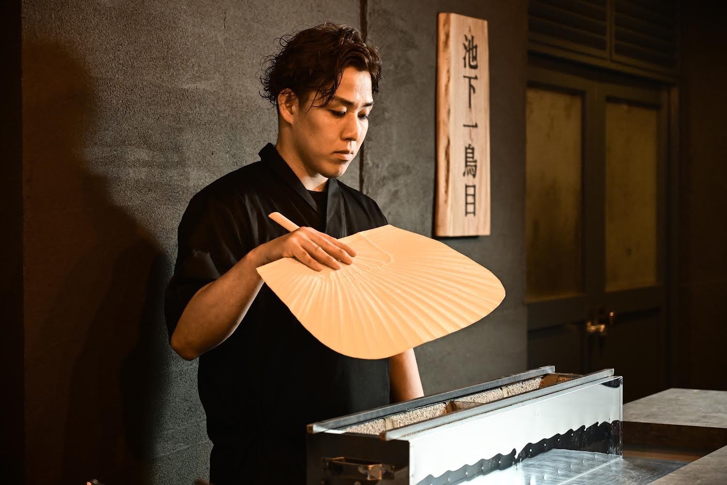 焼き鳥の調理風景